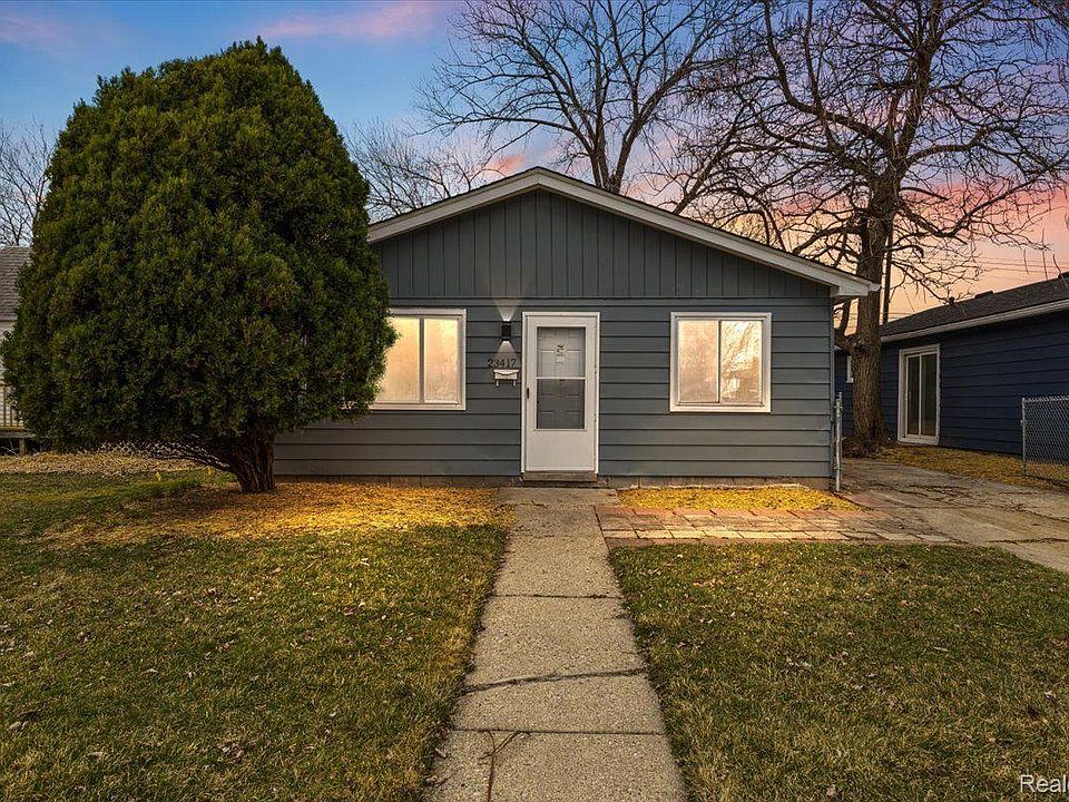 1st image of 23417 Carlisle Ave