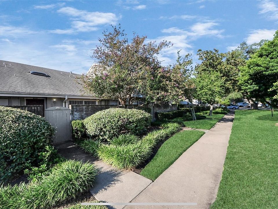 1st image of 12934 Greenway Chase Ct #2934