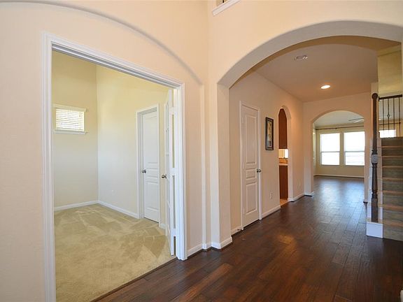 4th image of 28510 Jacob Bend Dr