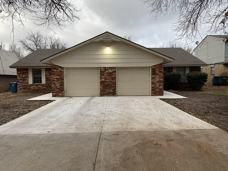 521 Wild Wind Rd — Photo 2