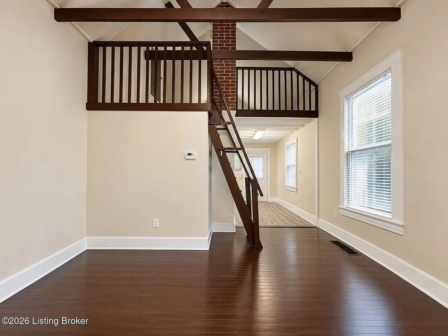 2 bed, 1.0 bath, 1020 sqft, $1,195 — Photo 2