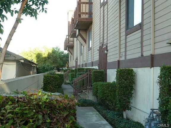 2nd image of 15822 S Normandie Ave APT 3