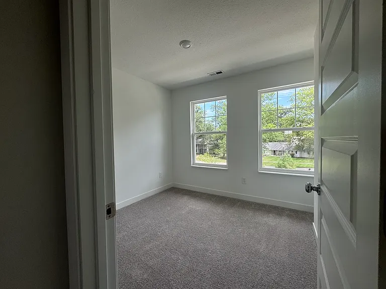 13847 Gatsby Dr — Photo 77