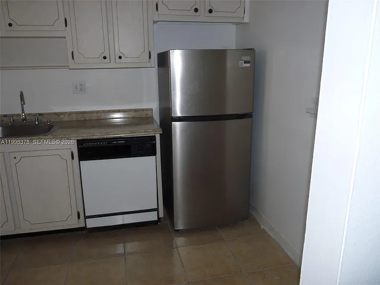 14525 N Kendall Dr #102J — Photo 12