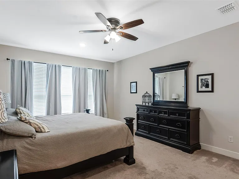 9211 Lowell Cliff Dr — Photo 25