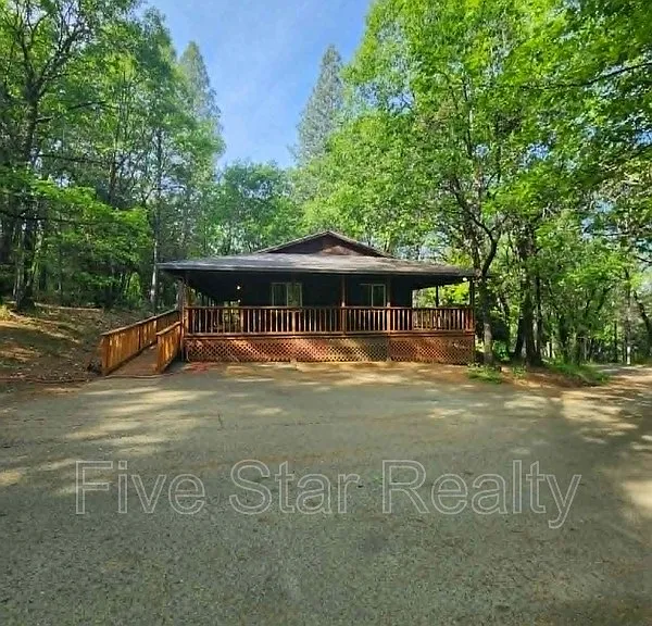 12896 Rices Crossing Rd #A — Photo 2