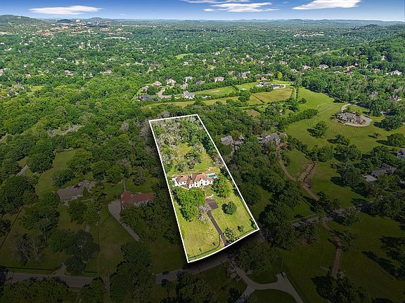 2nd image of 310 Deerwood Ln