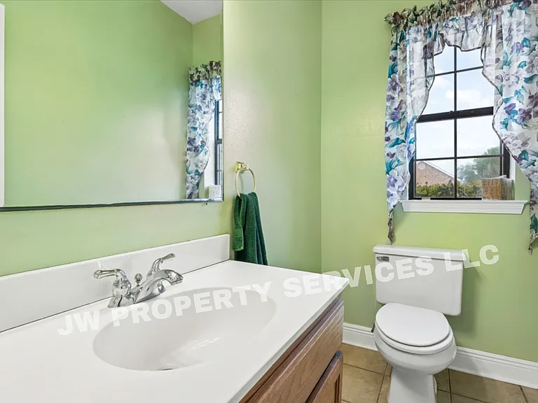 277 Moonraker Dr — Photo 8