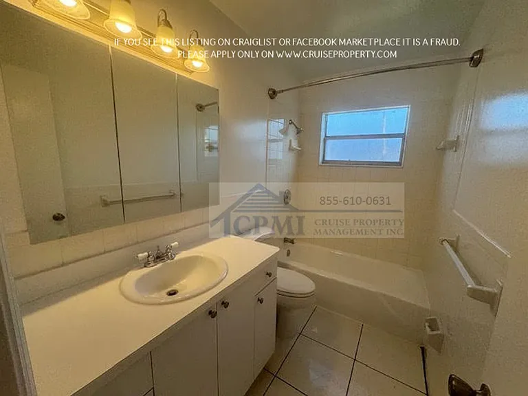 315 S Crescent Dr Hollywood, FL 33021 — Photo 18