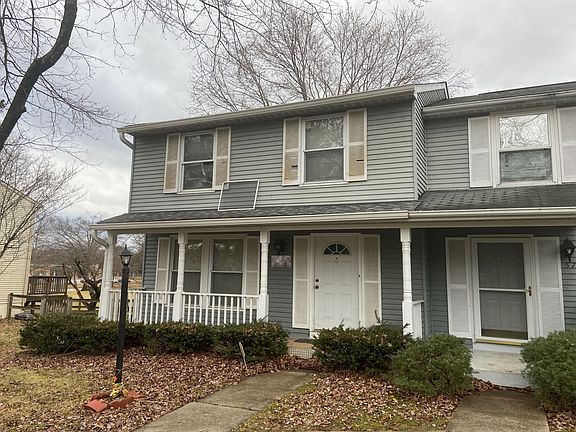 3rd image of 5709 Cedar Ln