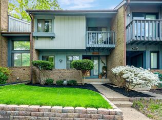 8519 Jenner Ct, Springfield, VA 22153