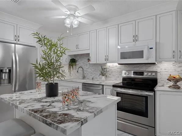 2400 Forest Dr APT 222, Inverness, FL 34453