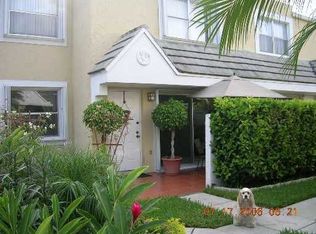 6835 SW 45th Ln APT 11, Miami, FL 33155