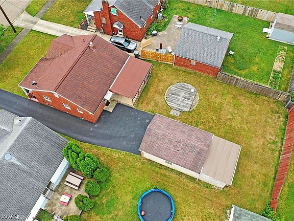 5th image of 1214 Ivanhoe Ave