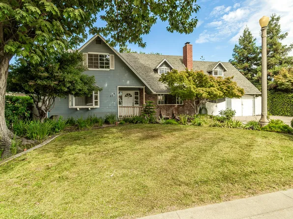 739 S Redwood Street, Visalia, CA 93277
