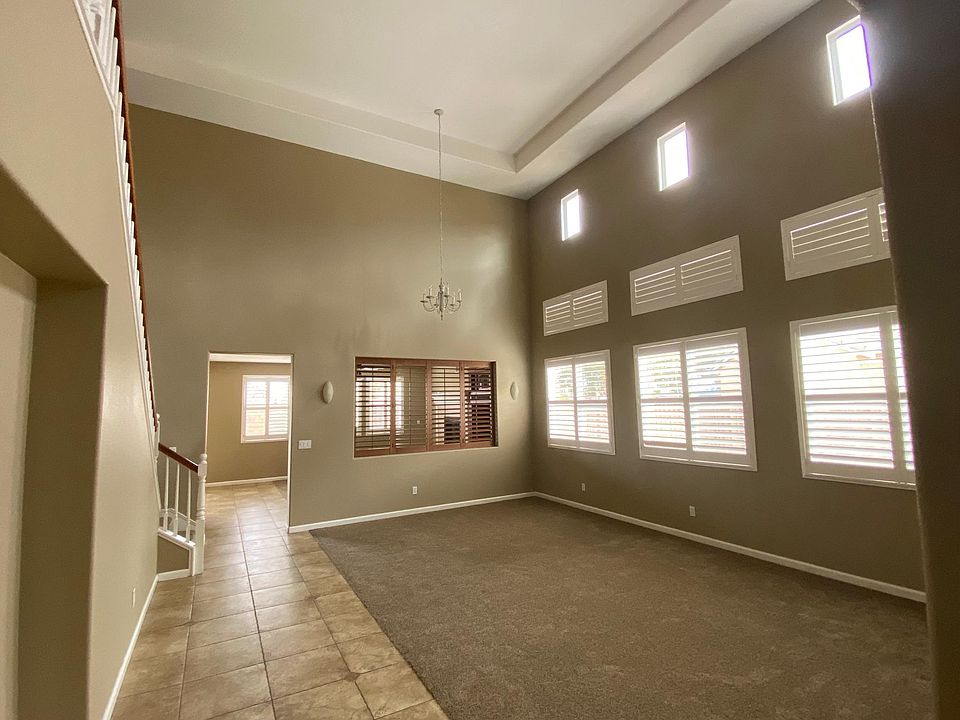 1st image of 2233 Cambridge Dr