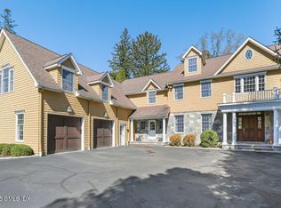 5 Cat Rock Rd, Cos Cob, CT 06807