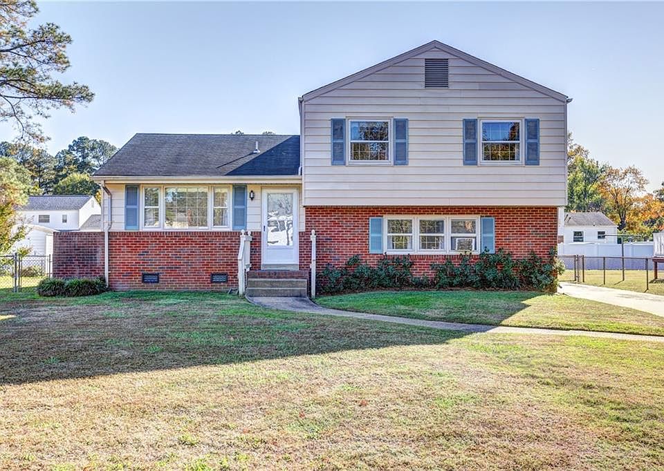 1st image of 2709 Terry Dr