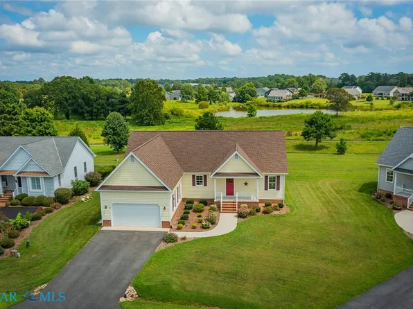 66 Old Field Rd, Irvington, VA 22482