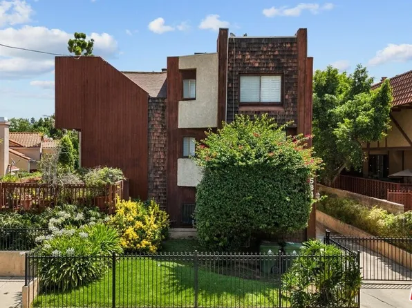 5840 Etiwanda Ave Unit 3, Tarzana, CA 91356