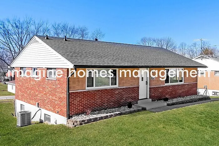 3 bed, 1.0 bath, 1071 sqft, $2,095 — Photo 1