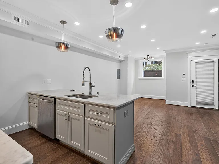 1717 Euclid St NW #1 — Photo 6