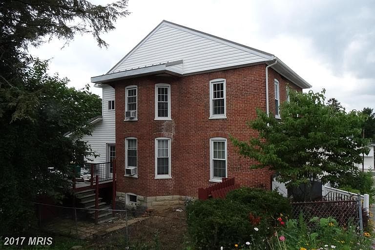 2nd image of 10 Mount Airy Ave