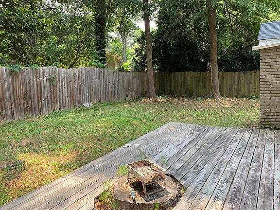 4th image of 3419 Allen Dr