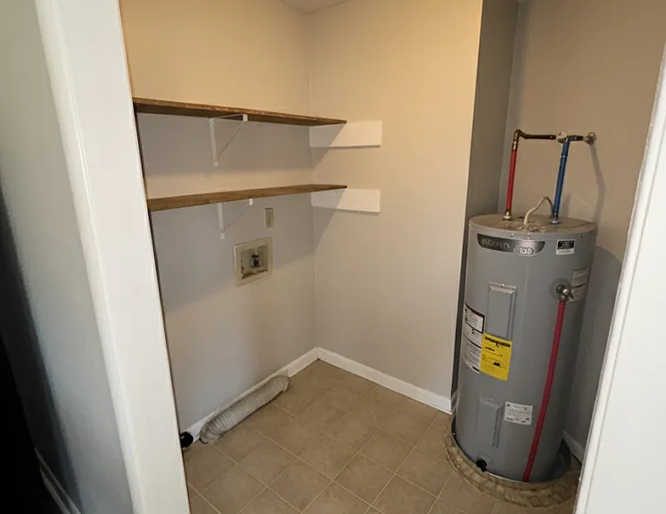 1025 Wood Creek Dr #9 — Photo 5