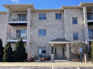 216 Fairview Cir, Waunakee, WI 53597