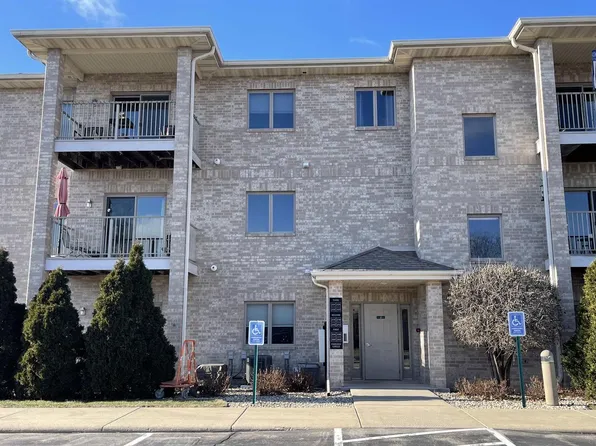 216 Fairview Circle, Waunakee, WI 53597