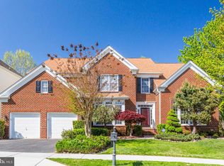 400 Long Trail Ter, Rockville, MD 20850