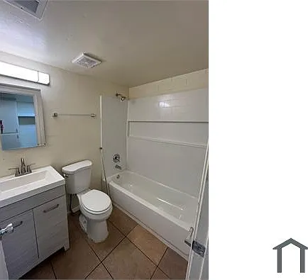 821 W 1st St #B — Photo 4