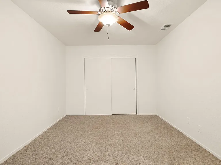 1661 Forest Avenue Apartments — Photo 30