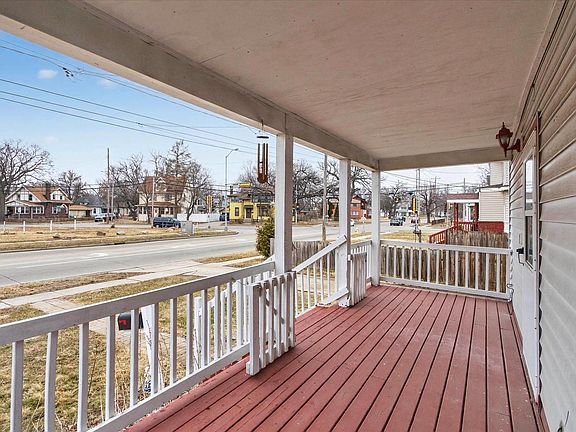 5th image of 1145 Prairie Avenue