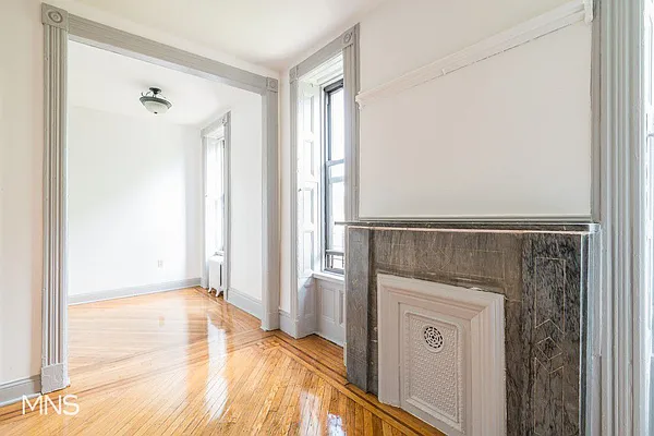 Rented by MNS | media 14