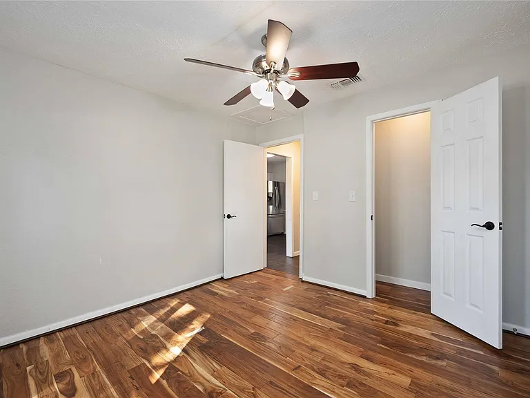 9809 Condor Dr — Photo 15