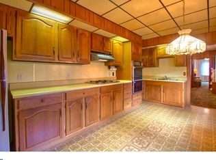 240 S 13th St, Reading, PA 19602