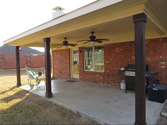 3rd image of 411 Calvary Dr