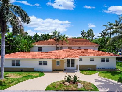 1890 S Bayshore Dr, Miami, FL, 33133