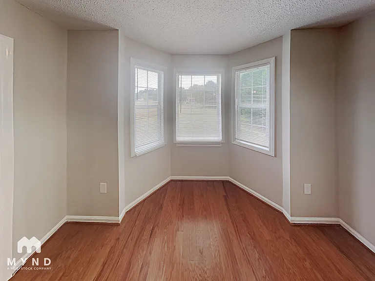 105 Mary Michael Ln — Photo 7