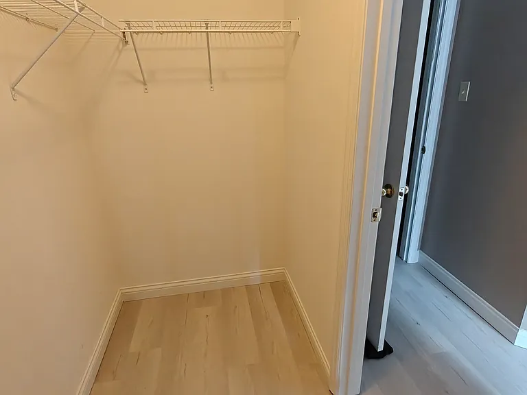 710 Kingston Terrace Ct — Photo 15