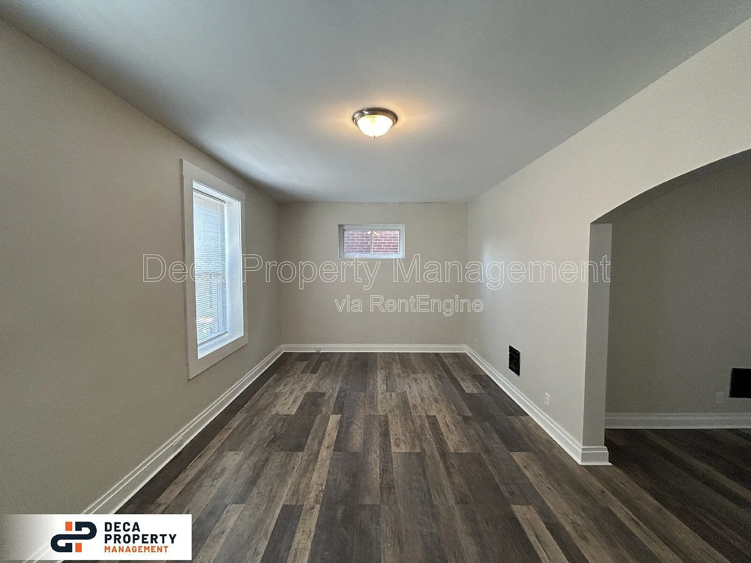 2 bed, 1.0 bath, 1147 sqft, $950 — Photo 2