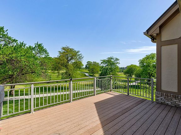 5th image of 5576 Glen Oaks Pte