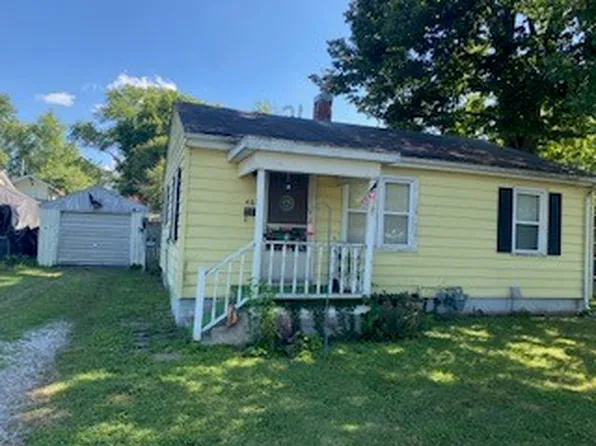 403 W Lake St, Pana, IL 62557