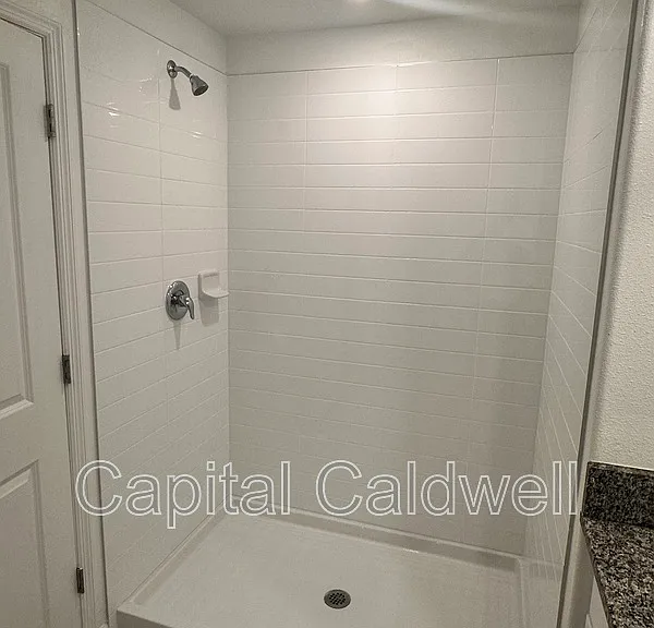 5517 Blue Azure Dr — Photo 6