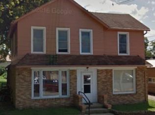 416 5th St APT 3, Lacon, IL 61540