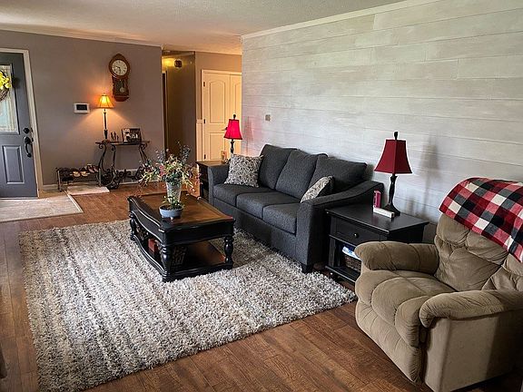 3rd image of 4227 Utah Ave