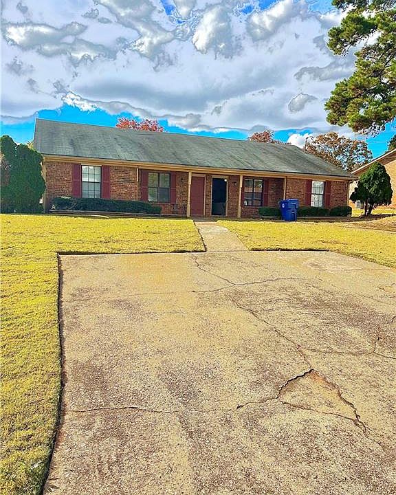 1st image of 548 Whitehall Ln