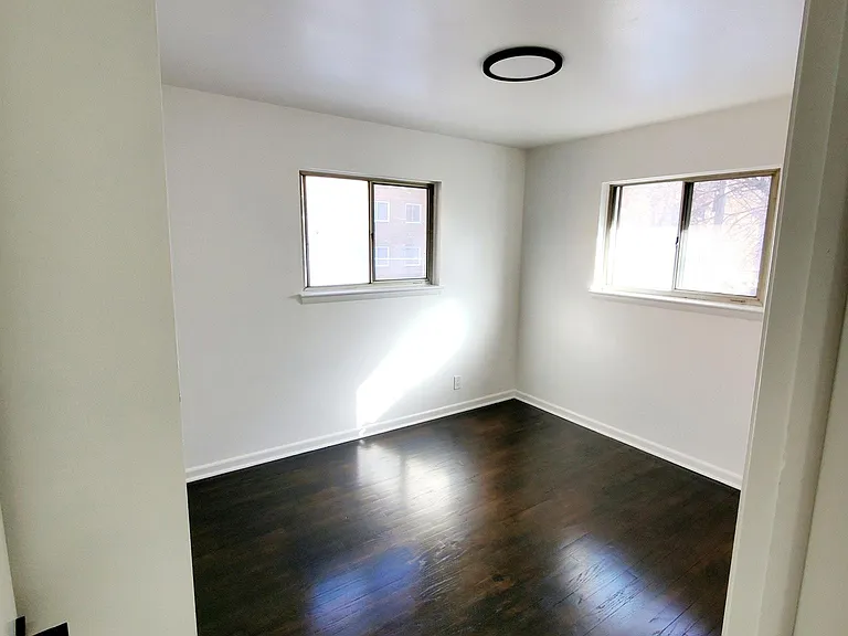 2209 E Park Pl #4 — Photo 6